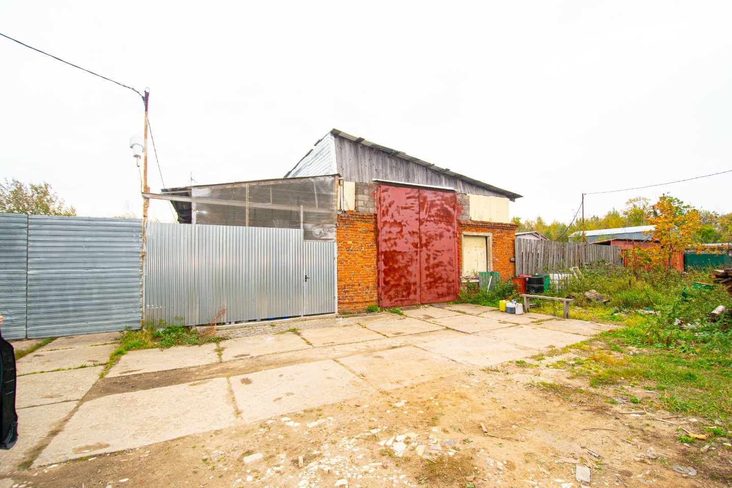Сдам капитальное помещение 360 м² в д. Лыткино, Солнечногорский район

Адрес: д. Лыткино, Солнечногорский район (30 км от МКАД, рядом с Зеленоградом и ЦКАД).

Характеристики помещения:

Площадь: 360 м²

Высота потолка: 3,5 м

Электрическая мощность: 50 кВт

Есть вода и слив

Есть место под установку